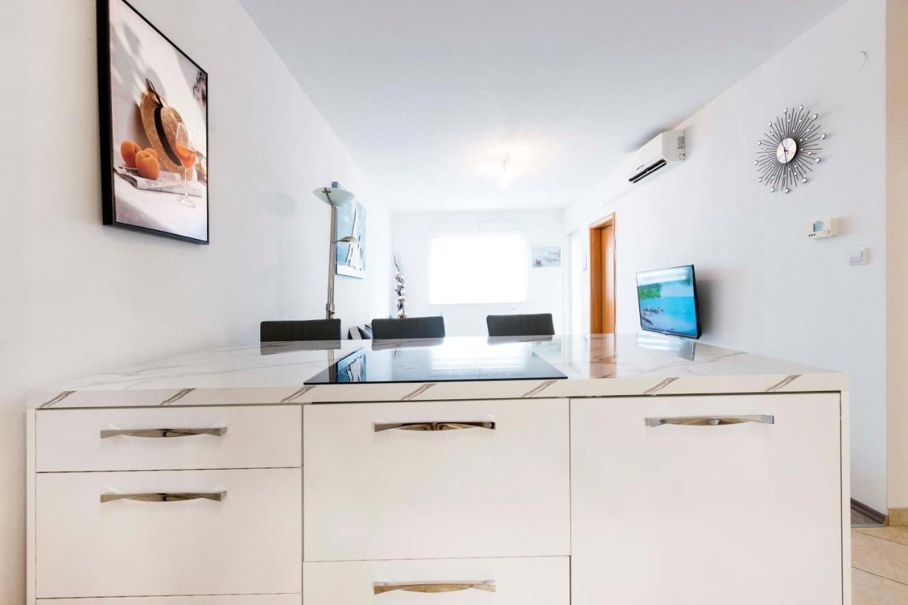 Apartment Elena Πούλα Εξωτερικό φωτογραφία