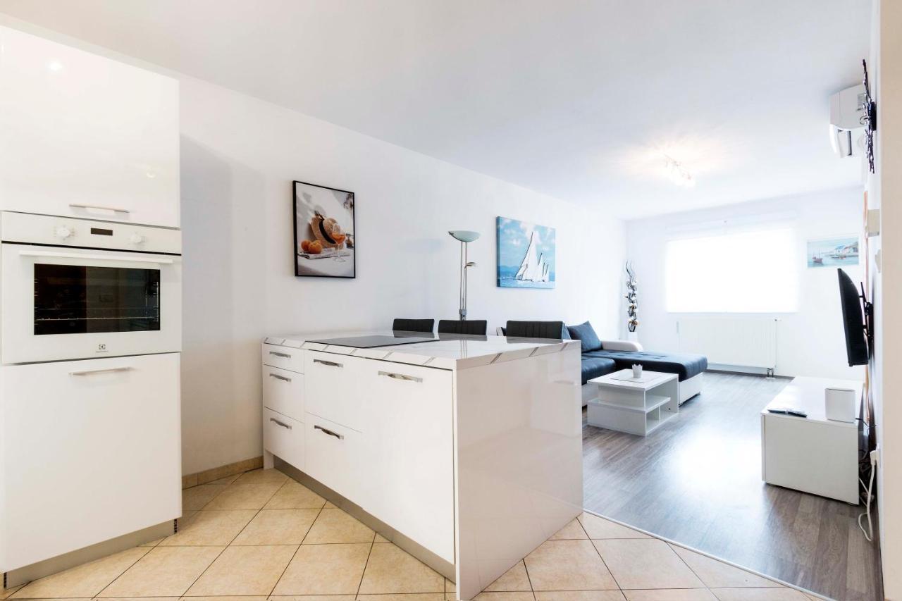Apartment Elena Πούλα Εξωτερικό φωτογραφία