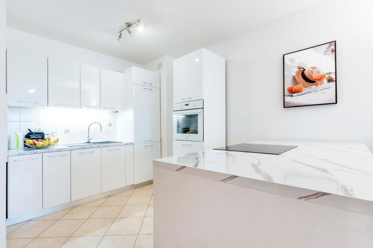 Apartment Elena Πούλα Εξωτερικό φωτογραφία