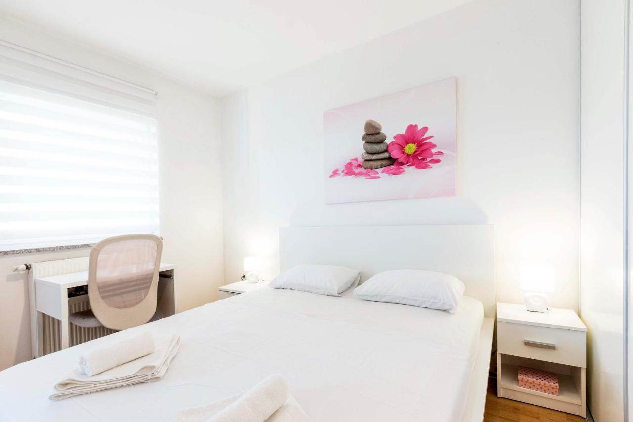 Apartment Elena Πούλα Εξωτερικό φωτογραφία